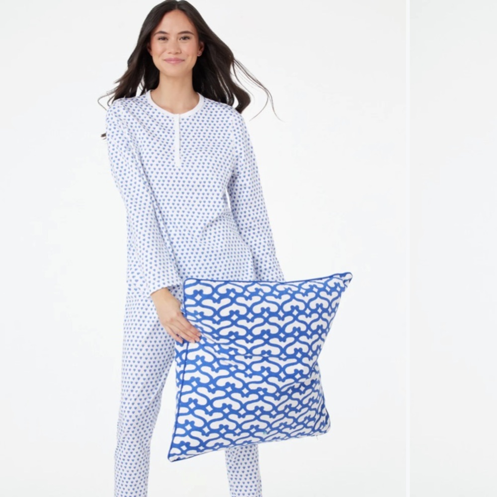 Roller Rabbit blue hearts Pima cotton pajamas L